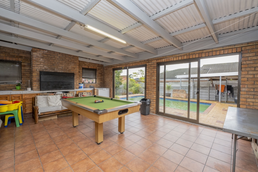 4 Bedroom Property for Sale in Rouxville Western Cape